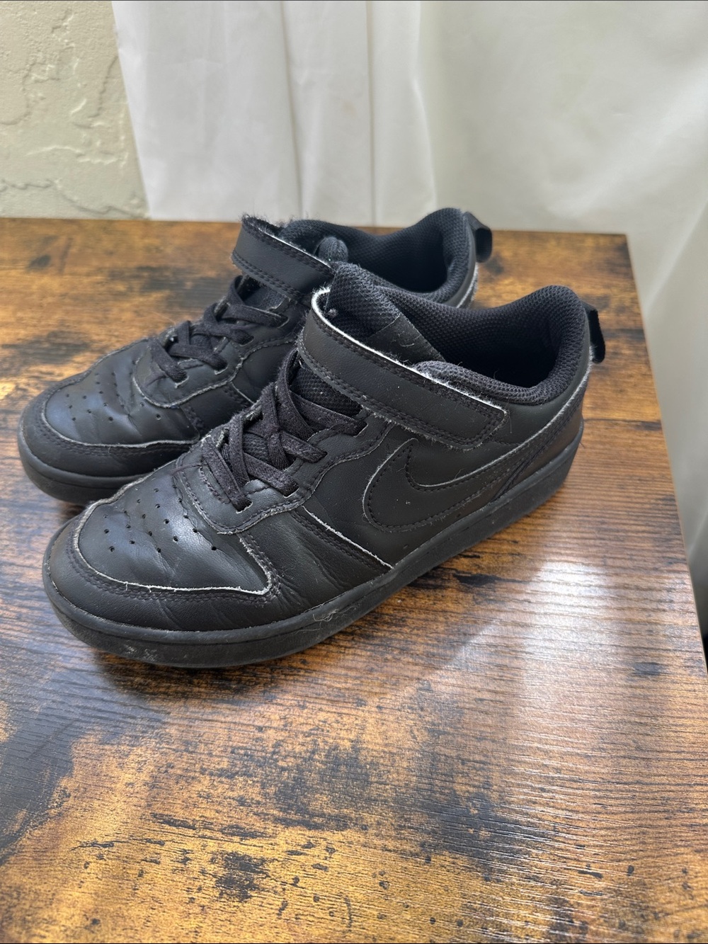 Nike Court Borough Low 2 Boys US 2Y Black Sneakers